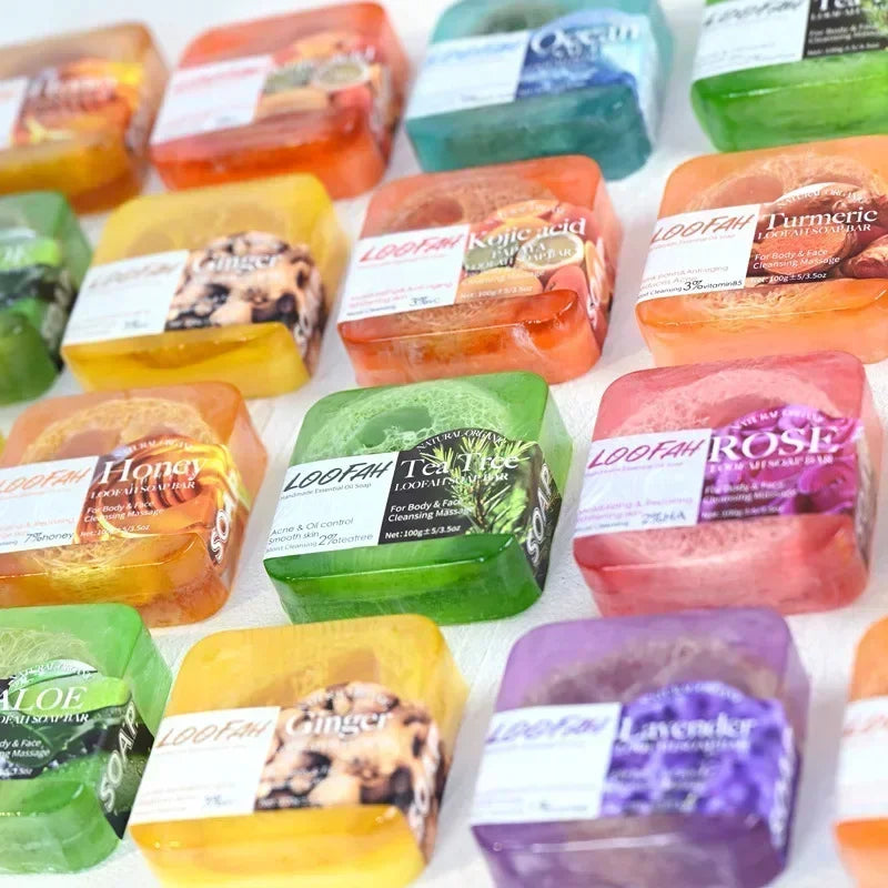 Savon naturel aux huiles essentiels et au loofah